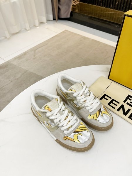 Fendi First layer cowhide sneakers