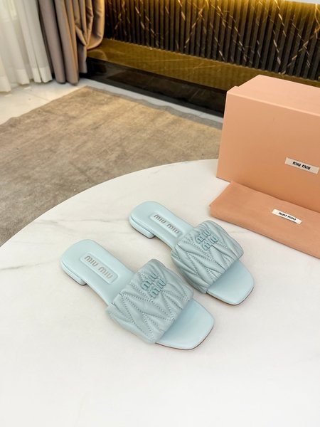 Miu Miu genuine leather outsole slippers