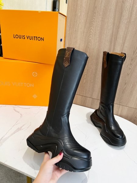 Louis Vuitton Nicolas Ghesquière sneakers