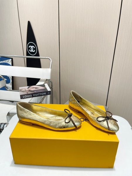 Louis Vuitton Bow ballet flats for women