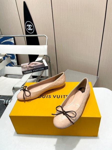 Louis Vuitton Bow ballet flats for women