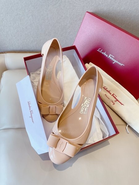 Ferragamo women s shoes