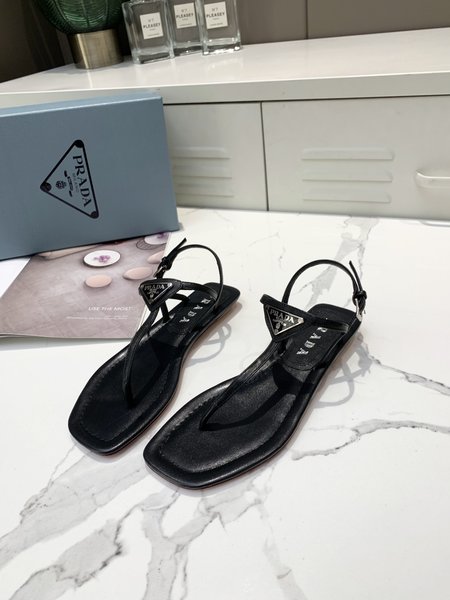 Prada Back empty sandals flat