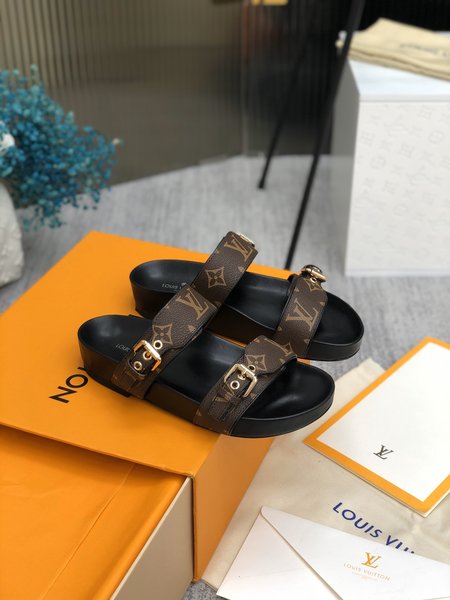 Louis Vuitton Sandals sheepskin edging cowhide embossed Monogram