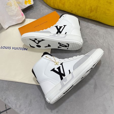 Louis Vuitton Casual flat shoes High Top & Low Top