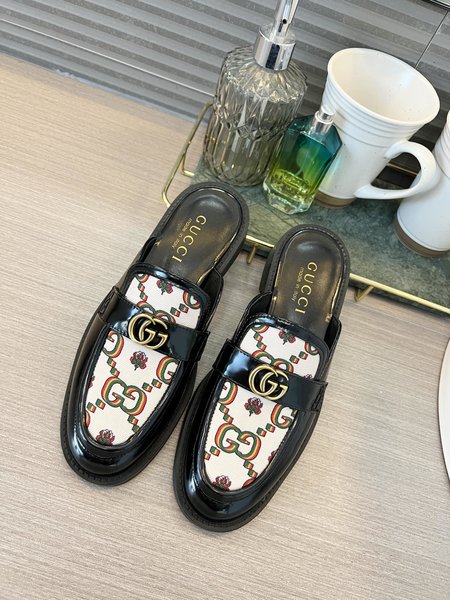 Gucci leather shoes