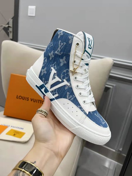 Louis Vuitton Imported silk cowhide denim shoes