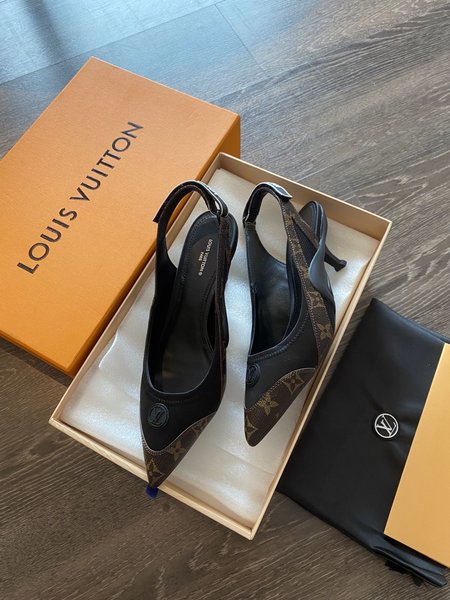 Louis Vuitton LVARCHLIGHT high heels