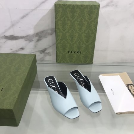 Gucci slippers