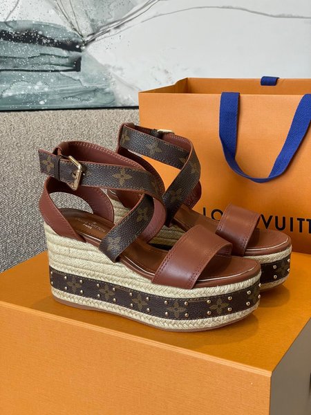 Louis Vuitton Straw WedGes sandal L