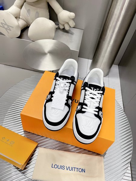 Louis Vuitton Baby Virgin Abloh sneakers