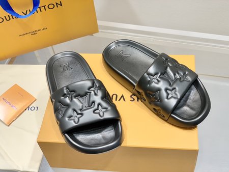 Louis Vuitton Embossed beach sandal slides