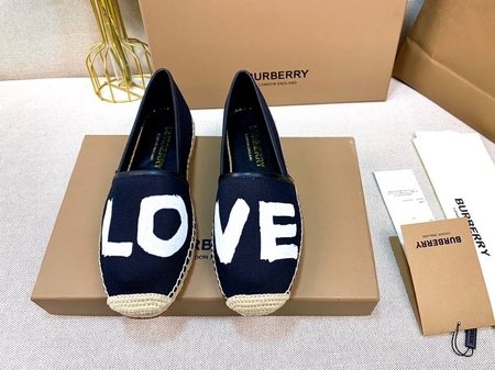 Burberry LOVE Logo Espadrilles