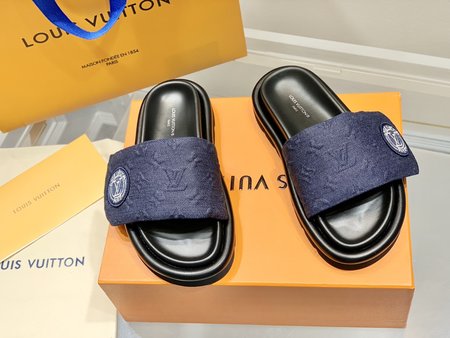 Louis Vuitton Sandals slippers Pool Pillow