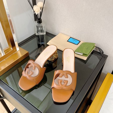 Gucci Slippers Flat Chunky Heel Classic GG Monogram