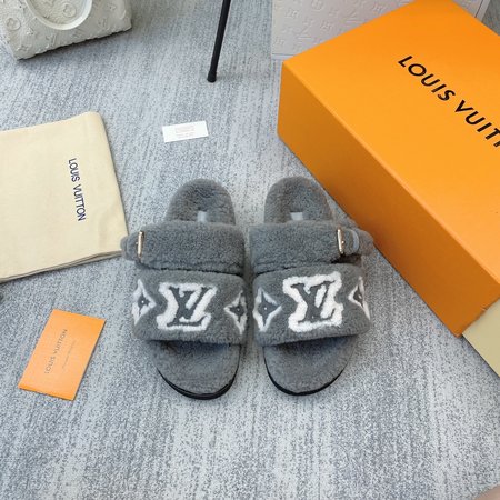 Louis Vuitton Paseo Comfort Flat Fur Slippers