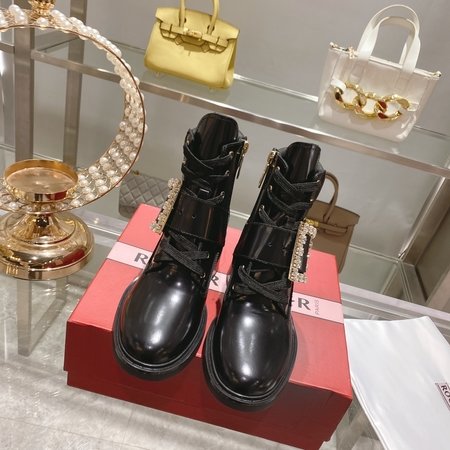 Roger Vivier rubber outsole boots