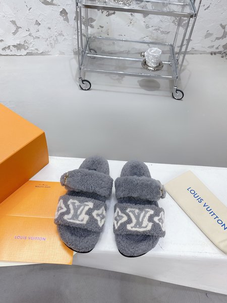 Louis Vuitton Paseo Comfort Flat Fur Slippers