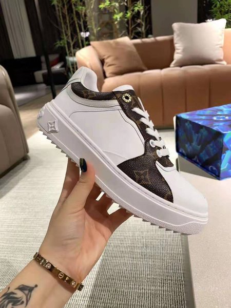 Louis Vuitton Casual shoes