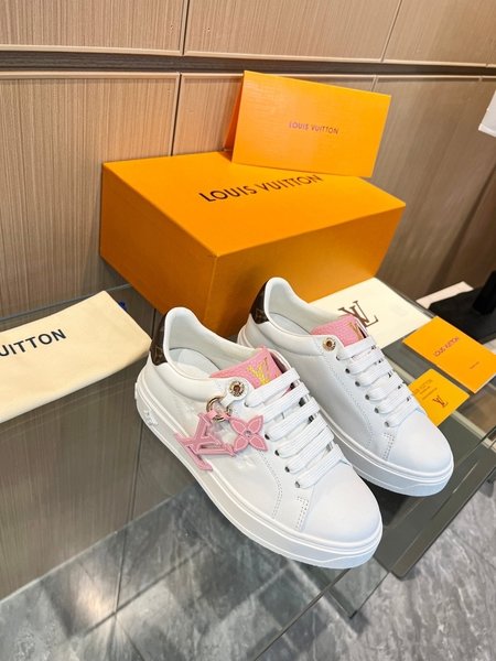 Louis Vuitton Casual shoes