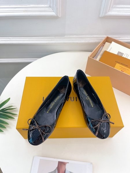 Louis Vuitton Flat bow ballet shoes