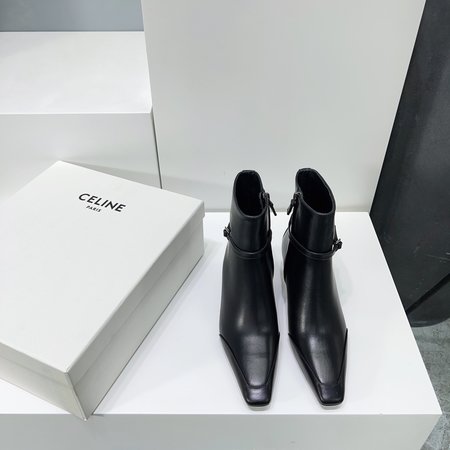 Celine Retro Arc de Triomphe hardware buckle small square toe short boots