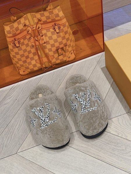 Louis Vuitton Sheep wool hand-sewn wool slippers with Swarovski crystal diamond buttons