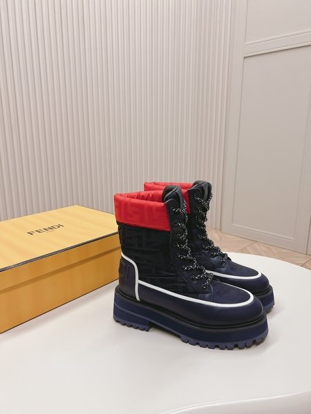 Fendi wool snow boots