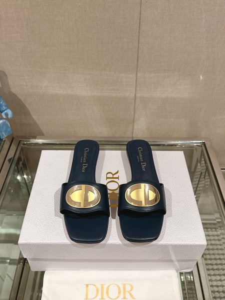 Dior New flat/medium heel sandals and slippers