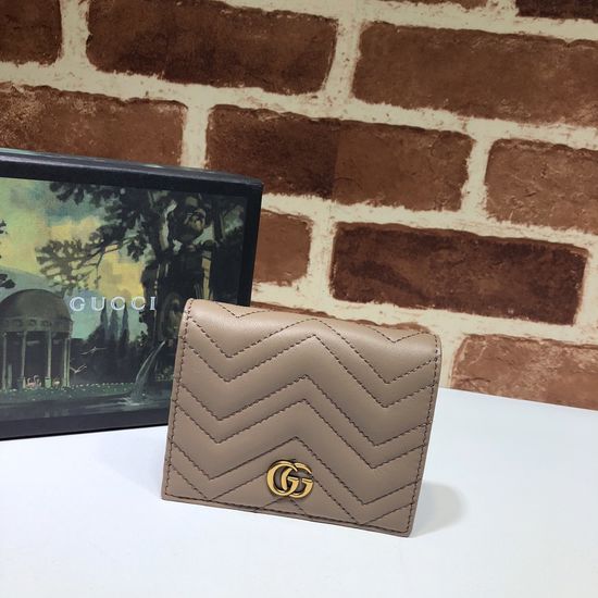 Gucci Leather Wallet Beige Classic Design 466492