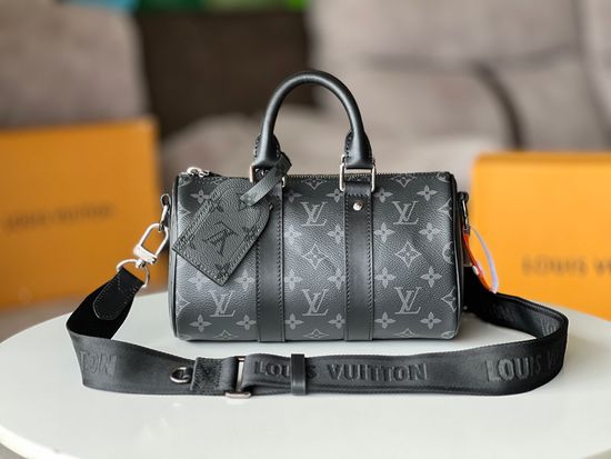 Louis Vuitton Keepall Handbag M46271