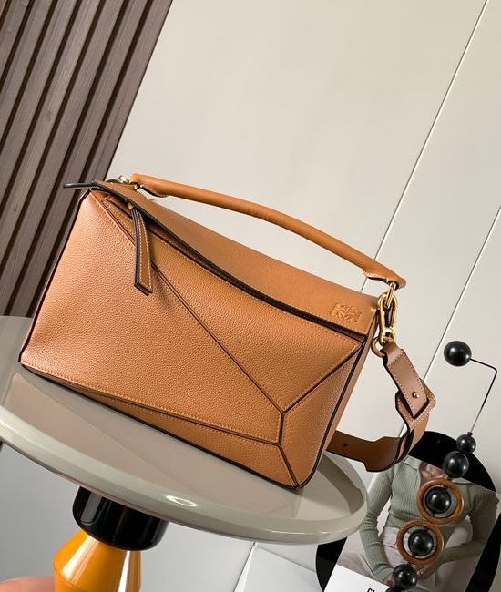 Loewe Puzzle Caramel Litchi Grain Handbag 9017