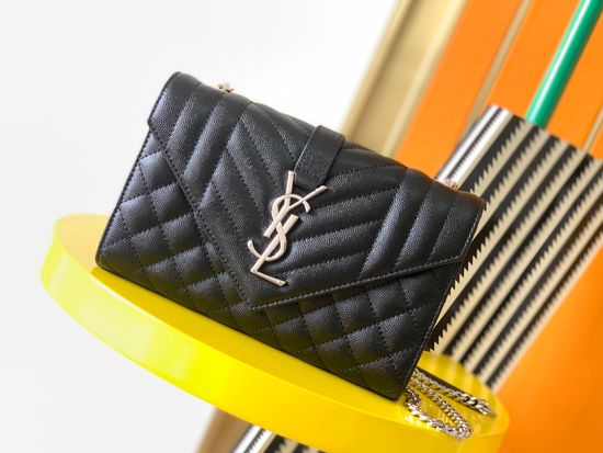Yves Saint Laurent Envelope Bag Grained Leather Quilted 526286