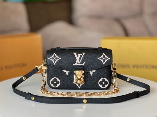 Louis Vuitton Pochette Metis East West Bag M46596