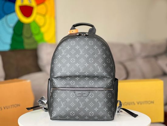Louis Vuitton Discovery Backpack M22558