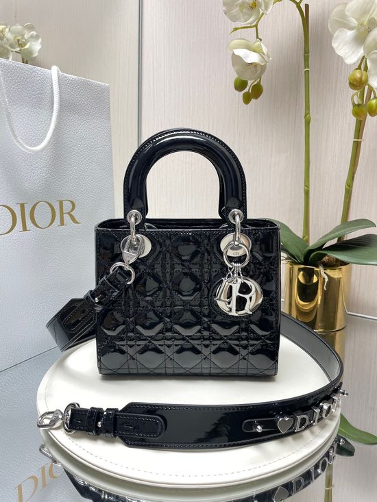 Christian Dior Lady Classic Patent Leather Handbag 6604