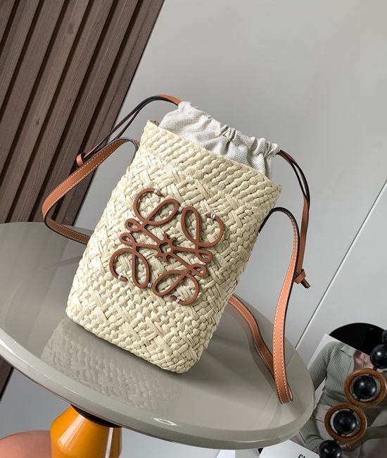 Loewe Woven Phone Bag Palm Leather 8009
