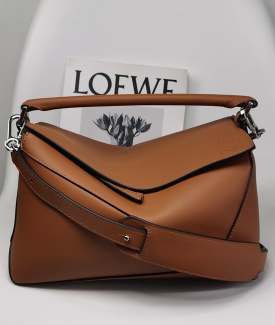 Loewe Puzzle Medium Leather Handbag 3002B