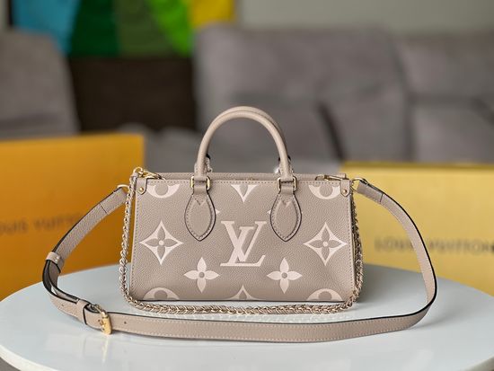 Louis Vuitton OnTheGo East West Leather Tote Bag M23640