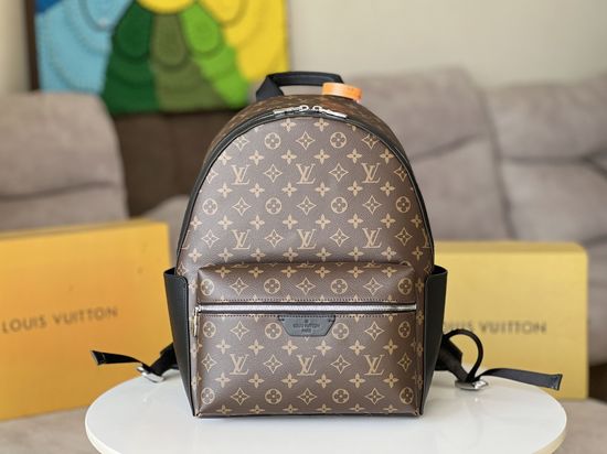 Louis Vuitton Discovery Monogram Casual Backpack M46684
