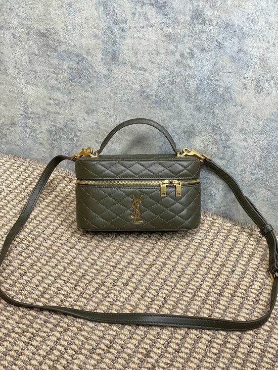 Yves Saint Laurent Sheepskin Clutch Crossbody Bag 766731