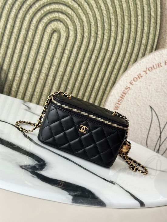 Chanel Cosmetic Box Bag Adjustable Chain Sheepskin 66015