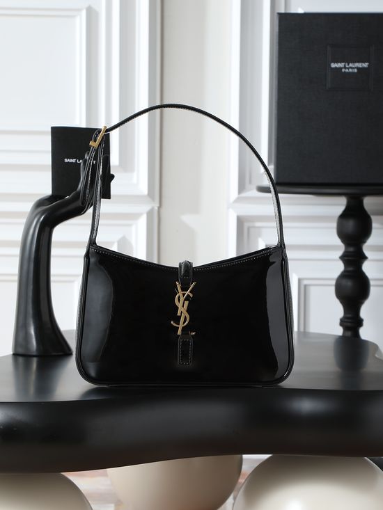 Yves Saint Laurent Classic Elegant Shoulder Bag with Insert Buckle 657228-1