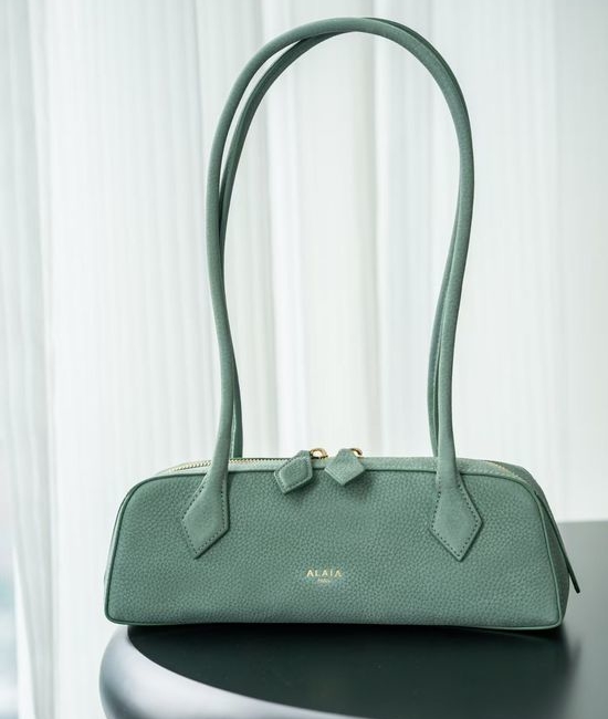 Alaia Le Teckel Shoulder Bag 12741