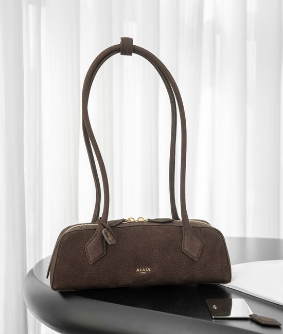 Alaia Le Teckel Retro Shoulder Bag 6788
