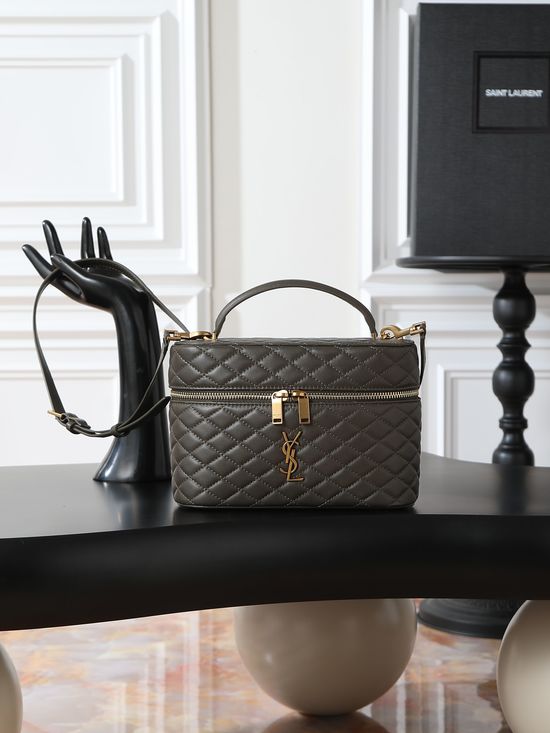 Yves Saint Laurent GABY Quilted Lambskin Cosmetic Case 851572