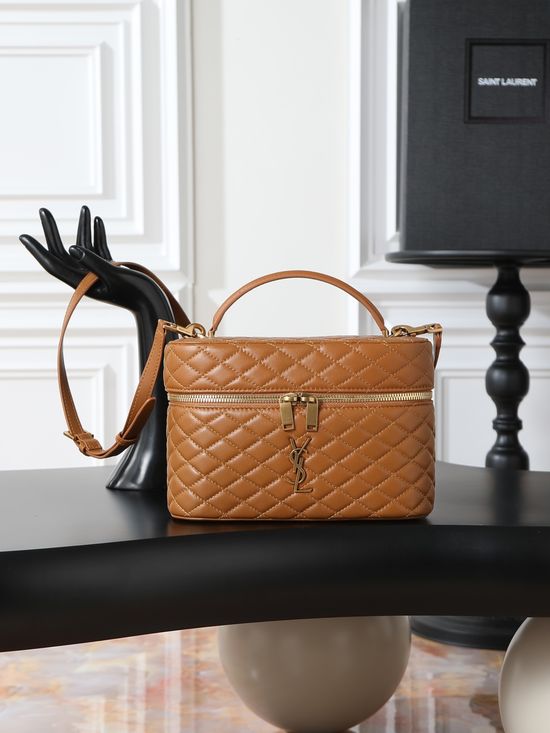 Yves Saint Laurent GABY Quilted Lambskin Cosmetic Case 851572