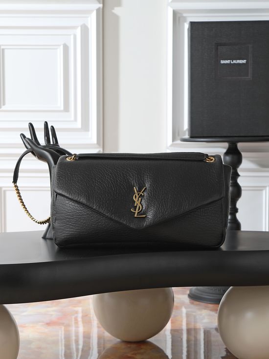 Yves Saint Laurent CALYPSO Lambskin Chain Bag 777399