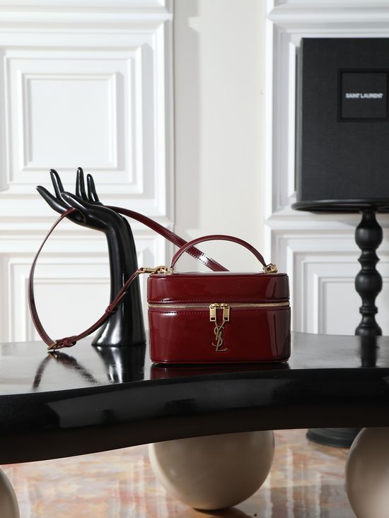 Yves Saint Laurent GABY MINI Patent Leather Box Bag 766731