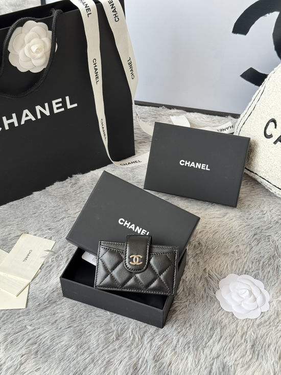 Chanel Accordion Card Case Functional Design AP392